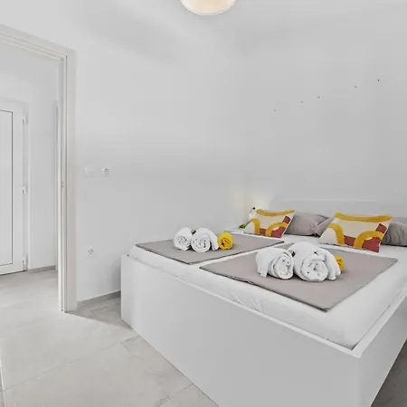 Apartment Barbariga Paradise 1 *
