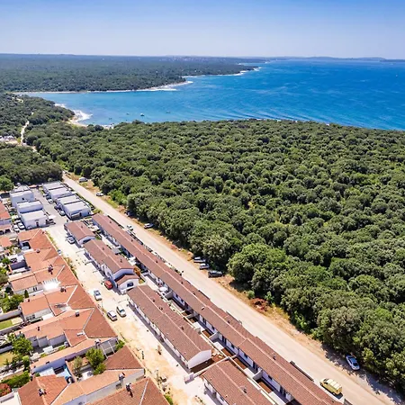 Barbariga Paradise 1 Peroj